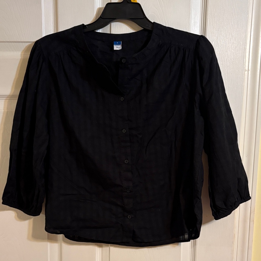 Old Navy top. black size Large
